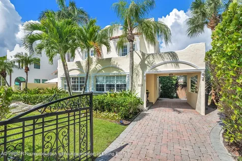 3213 Vincent Road West Palm Beach FL 33405