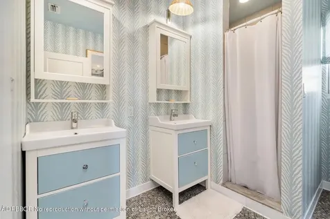 3213 Vincent Road West Palm Beach FL 33405