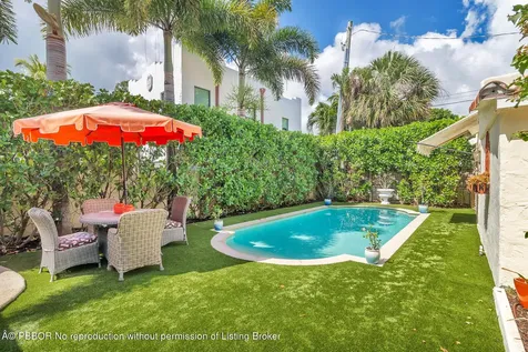 3213 Vincent Road West Palm Beach FL 33405
