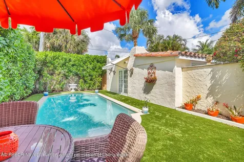 3213 Vincent Road West Palm Beach FL 33405