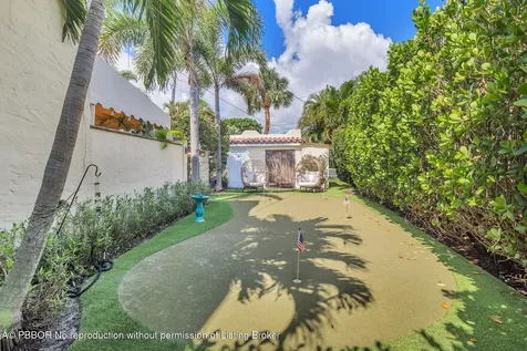 3213 Vincent Road West Palm Beach FL 33405