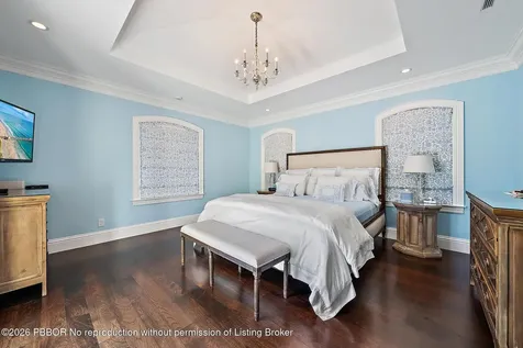 210 Emerald Lane Palm Beach FL 33480