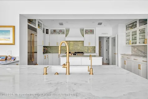 107 E Inlet Drive Palm Beach FL 33480