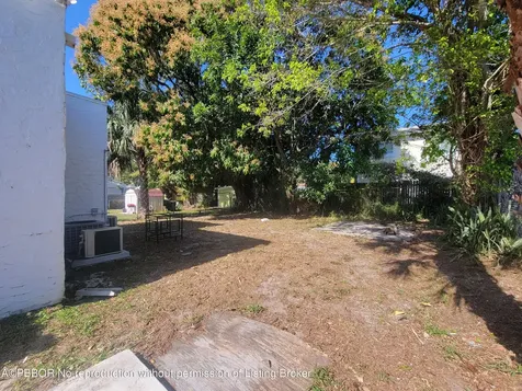 933 37th Street West Palm Beach FL 33407