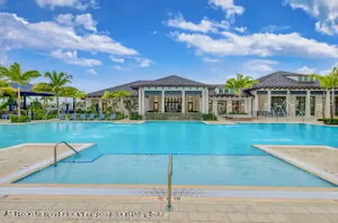 10546 Northbrook Circle Palm Beach Gardens FL 33412