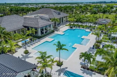 10546 Northbrook Circle Palm Beach Gardens FL 33412