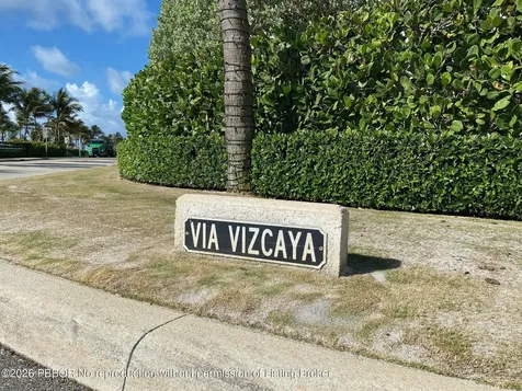 109 Via Vizcaya Palm Beach FL 33480