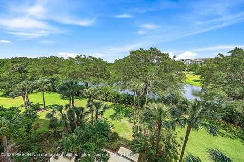 2450 Presidential Way West Palm Beach FL 33401