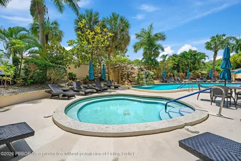 2450 Presidential Way West Palm Beach FL 33401