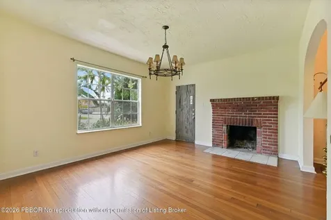2118 Florida Avenue West Palm Beach FL 33401