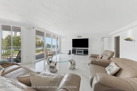 3546 S Ocean Boulevard South Palm Beach FL 33480