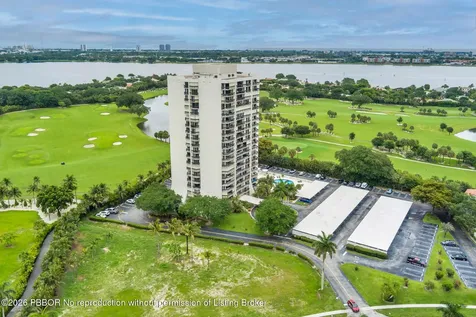 2000 Presidential Way West Palm Beach FL 33401