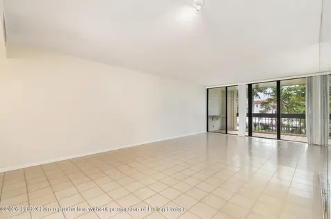 2000 Presidential Way West Palm Beach FL 33401