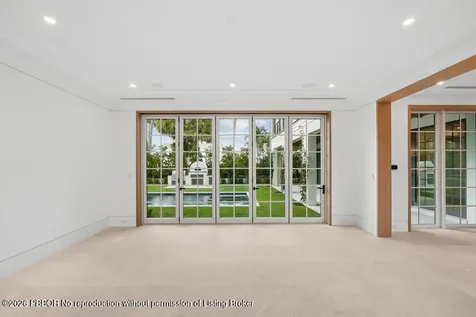 125 Worth Court N West Palm Beach FL 33405