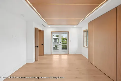 125 Worth Court N West Palm Beach FL 33405