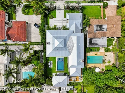 125 Worth Court N West Palm Beach FL 33405
