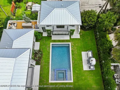 125 Worth Court N West Palm Beach FL 33405