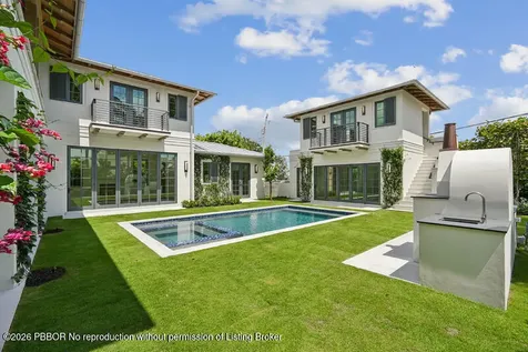 125 Worth Court N West Palm Beach FL 33405