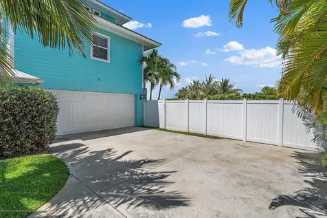 4492 NE Skyline Drive Jensen Beach FL 34957
