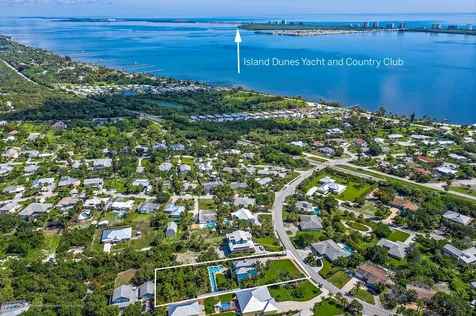 4492 NE Skyline Drive Jensen Beach FL 34957