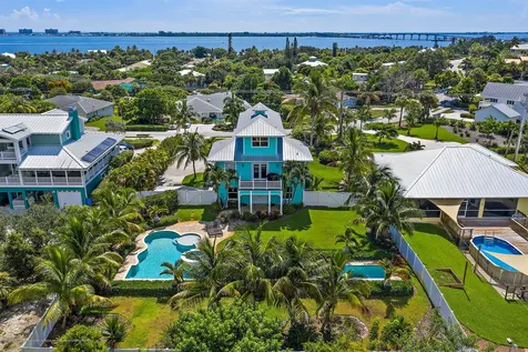 4492 NE Skyline Drive Jensen Beach FL 34957