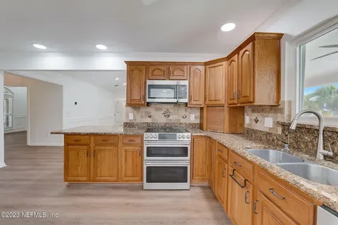12123 Cattail Drive W Jacksonville FL 32223