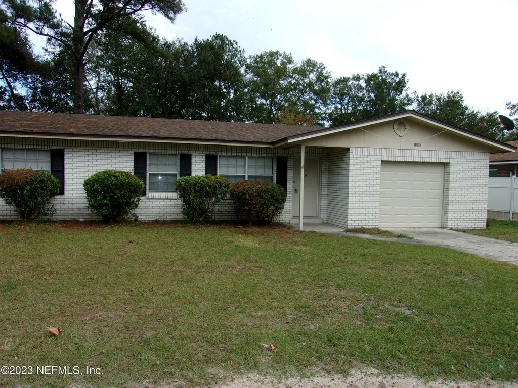 1135 Winstonian Way Street Jacksonville FL 32221