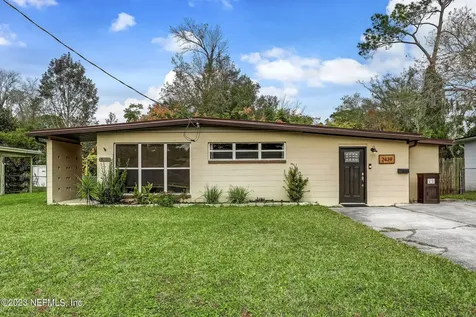 2439 Dolphin Avenue Jacksonville FL 32218