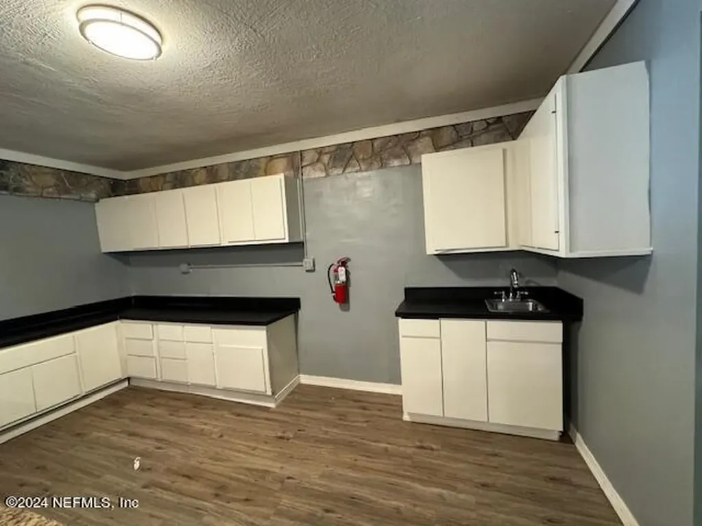7854 Moncrief Dinsmore Road Jacksonville FL 32219
