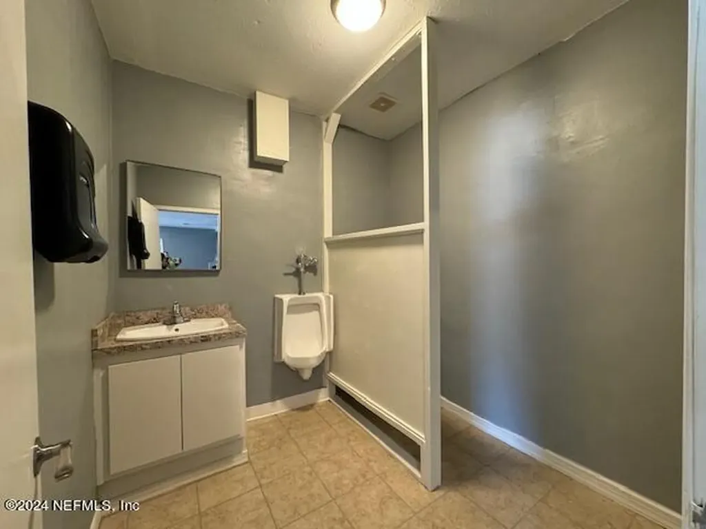 7854 Moncrief Dinsmore Road Jacksonville FL 32219