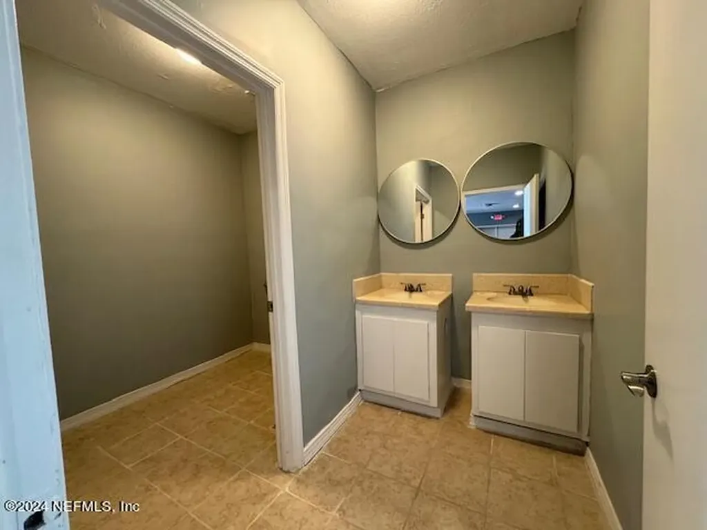 7854 Moncrief Dinsmore Road Jacksonville FL 32219