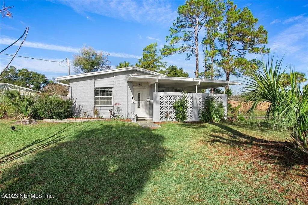 1662 Sandalwood Boulevard Jacksonville FL 32246