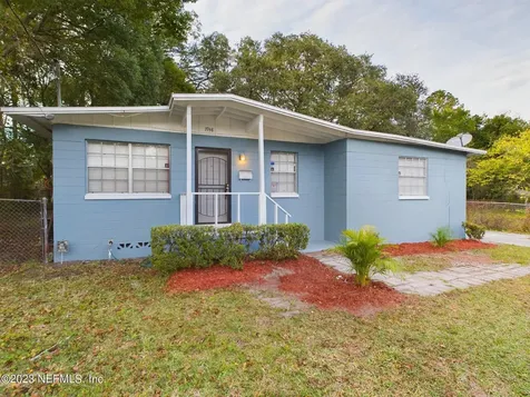 7048 West Virginia Avenue Jacksonville FL 32209