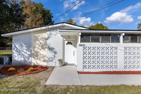 7671 Hillside Drive Jacksonville FL 32221