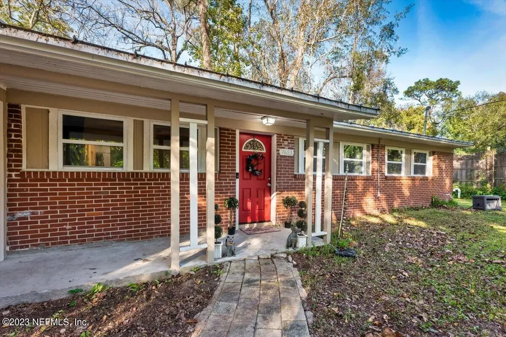 7653 Galveston Avenue Jacksonville FL 32211