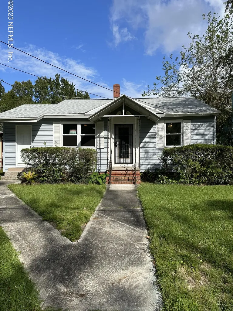 1025 Westbrook Circle E Jacksonville FL 32209