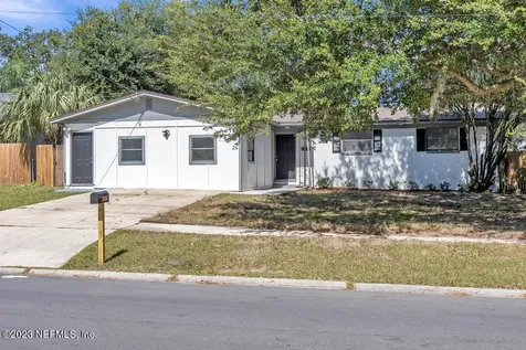 6939 Magdelena Drive Jacksonville FL 32210