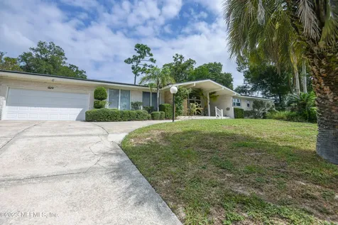 1829 Woodleigh Drive W Jacksonville FL 32211