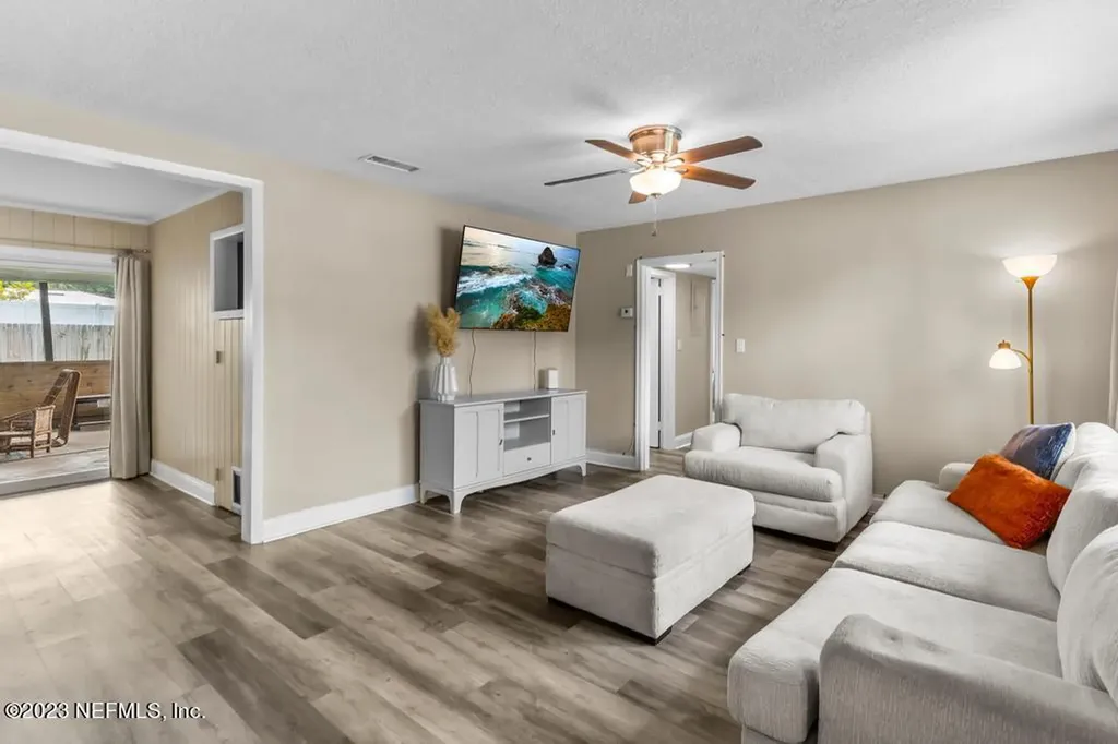 803 Leafy Lane Jacksonville FL 32216