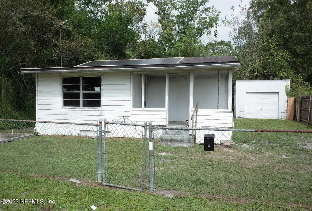 8525 Peach Street Jacksonville FL 32220