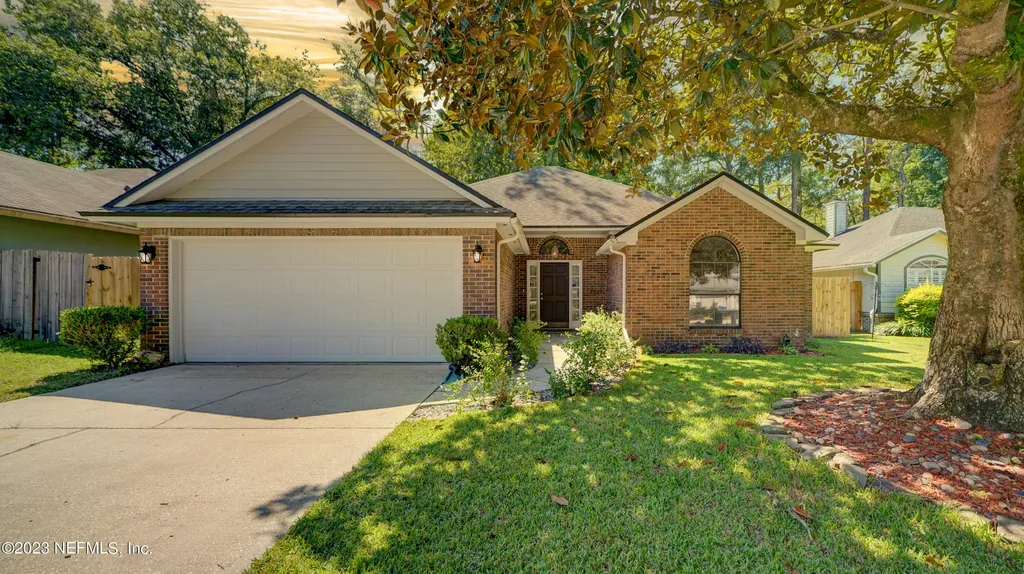4442 Goodbys Hideaway Drive N Jacksonville FL 32217