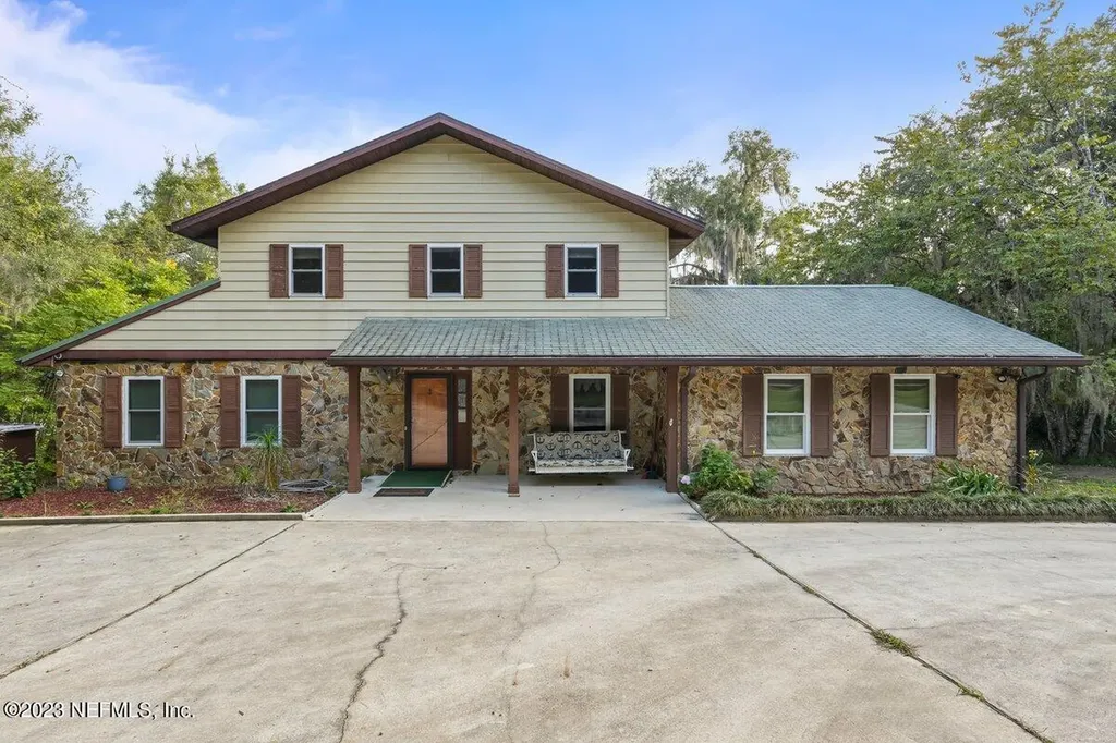 107 Chipco Way Interlachen FL 32148