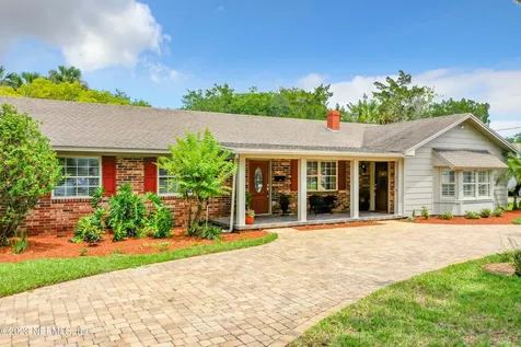 230 Coquina Avenue St. Augustine FL 32080