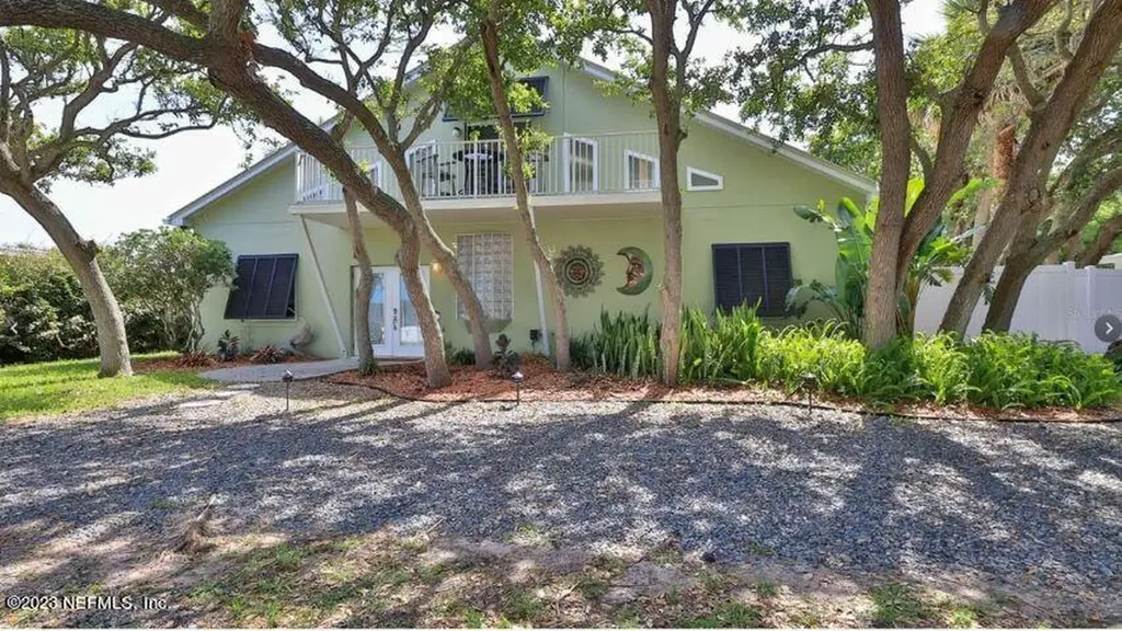 1105 S Daytona Avenue Flagler Beach FL 32136