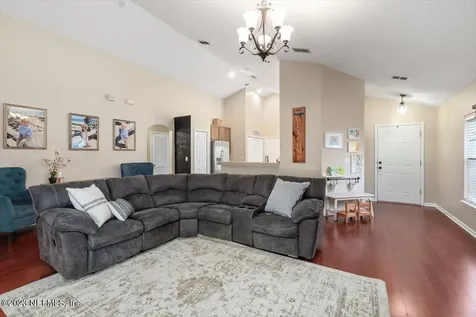 2567 Bentshire Drive Jacksonville FL 32246