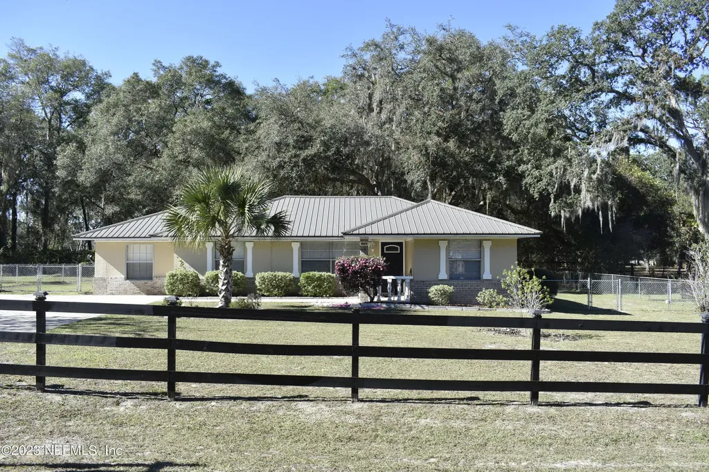 5812 SE 229th Terrace Hawthorne FL 32640