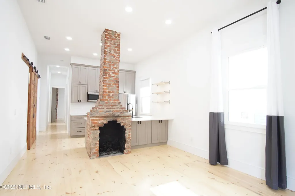 1940 Hubbard Street Jacksonville FL 32206