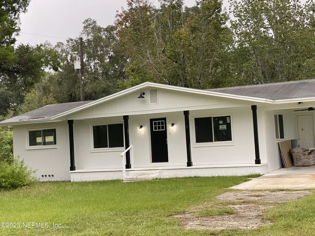 7815 SE Us Highway 301 Hawthorne FL 32640
