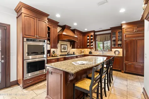 1816 Avondale Circle Jacksonville FL 32205