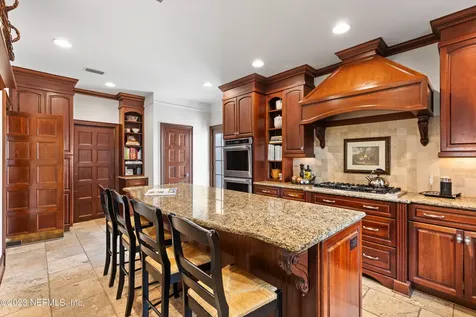 1816 Avondale Circle Jacksonville FL 32205